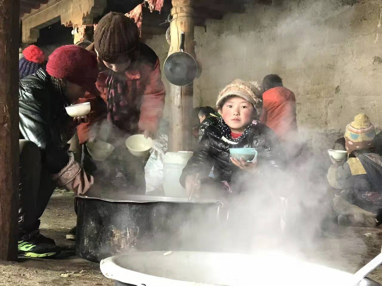 完美web版登录入口-完美(中国)公益回顾丨家国同欢月同圆 温暖满载甘孜州(图10)